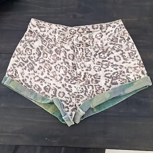 Jean shorts size small  - Picture 1 of 6